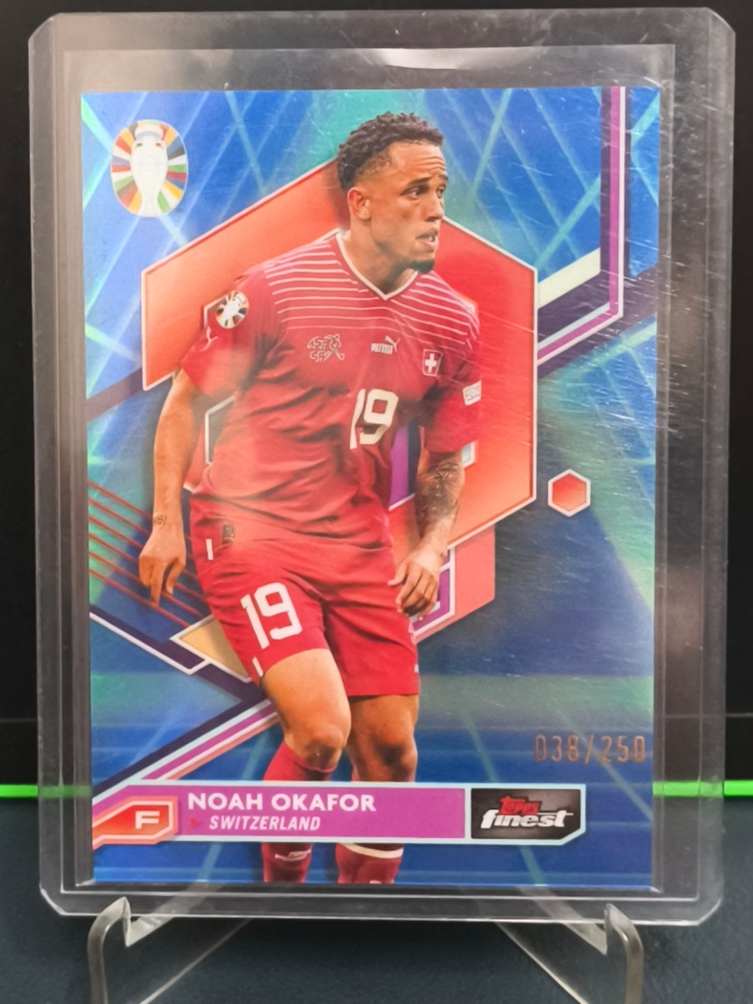 Noah Okafor - 38/250 Card - Topps Finest Road to UEFA Euro 2024