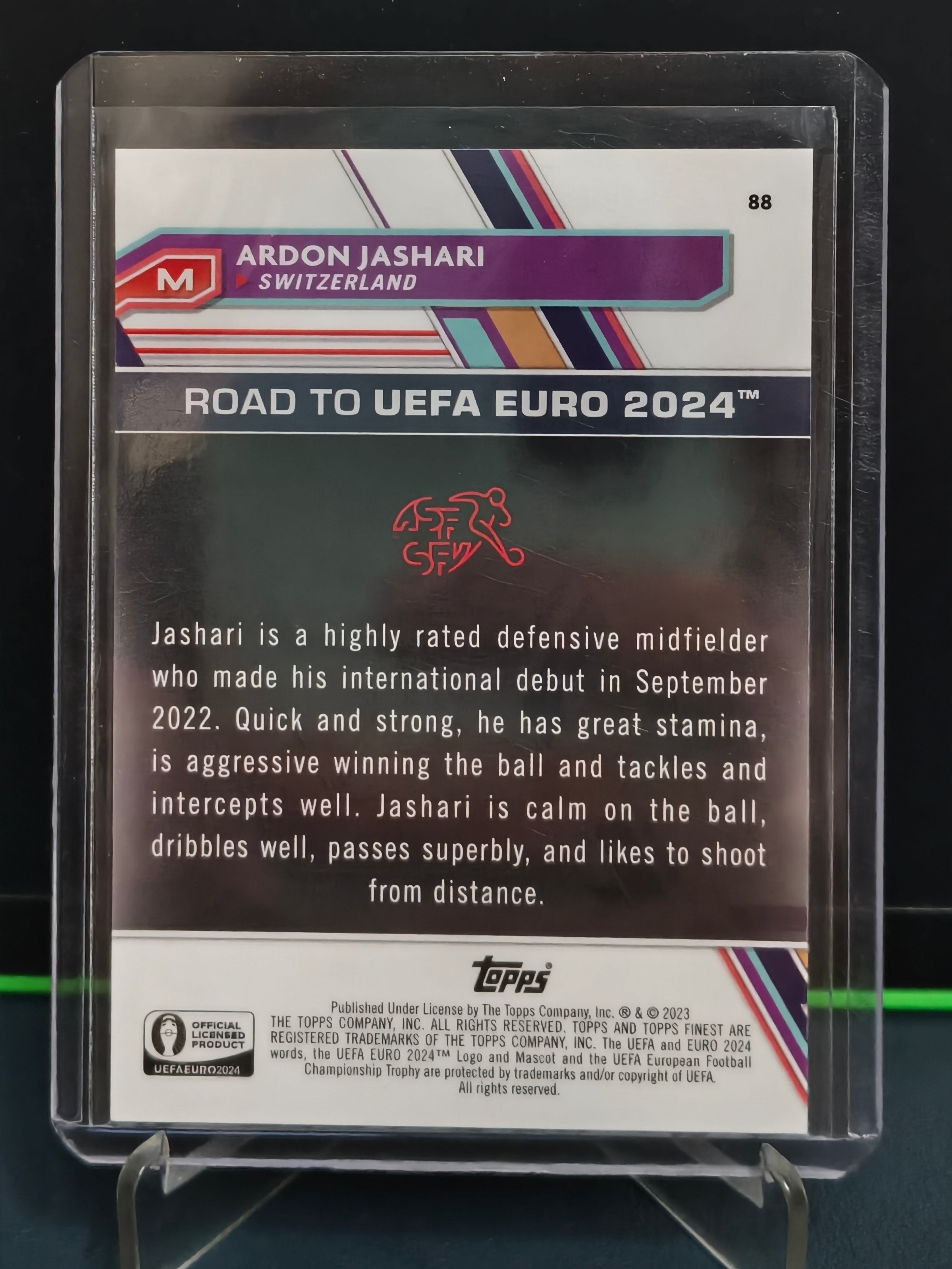 Ardon Jashari - 10/99 Card - Topps Finest Road to UEFA Euro 2024