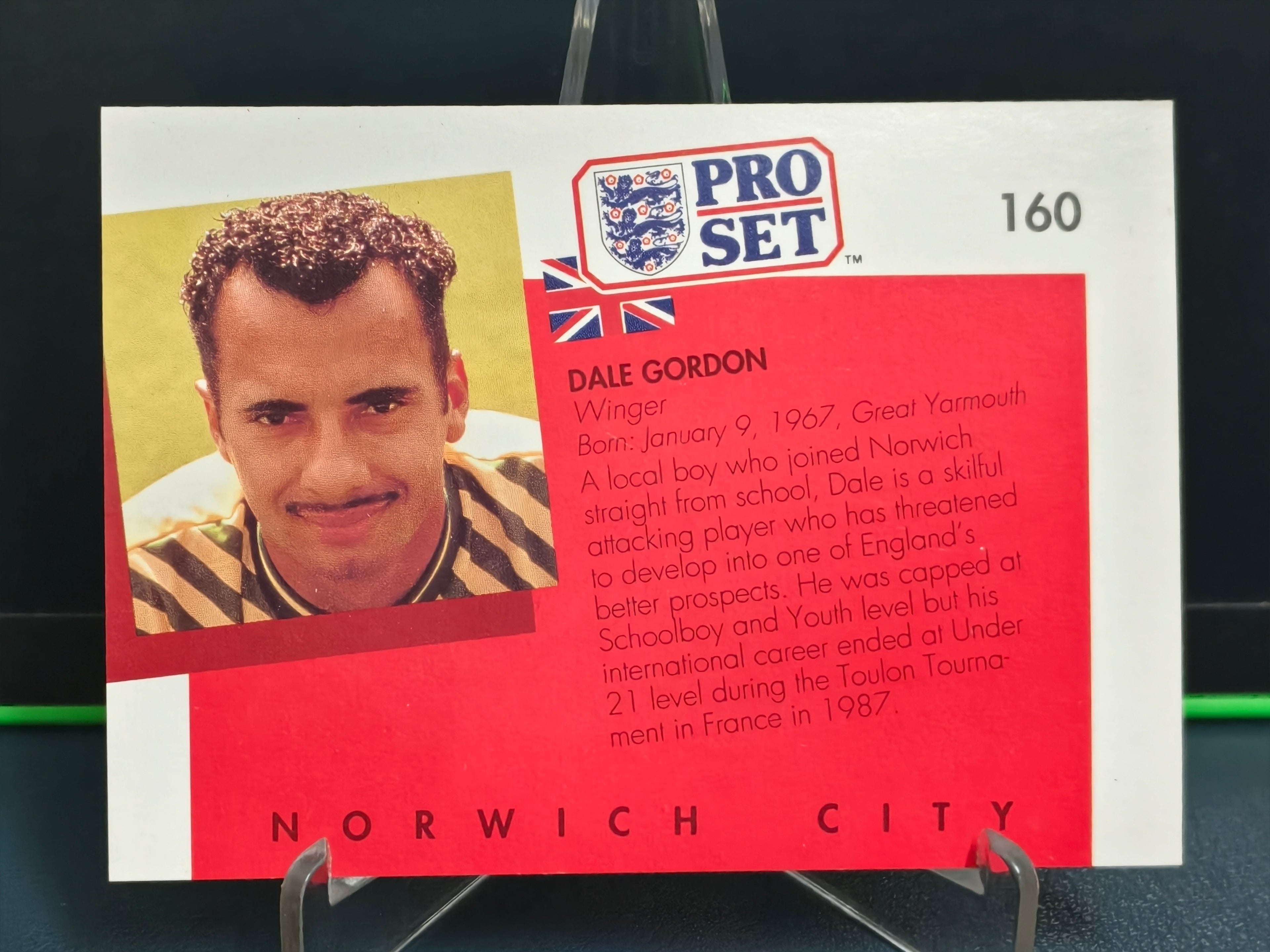 Dale Gordon - Base Card - Pro Set English Football 90-91