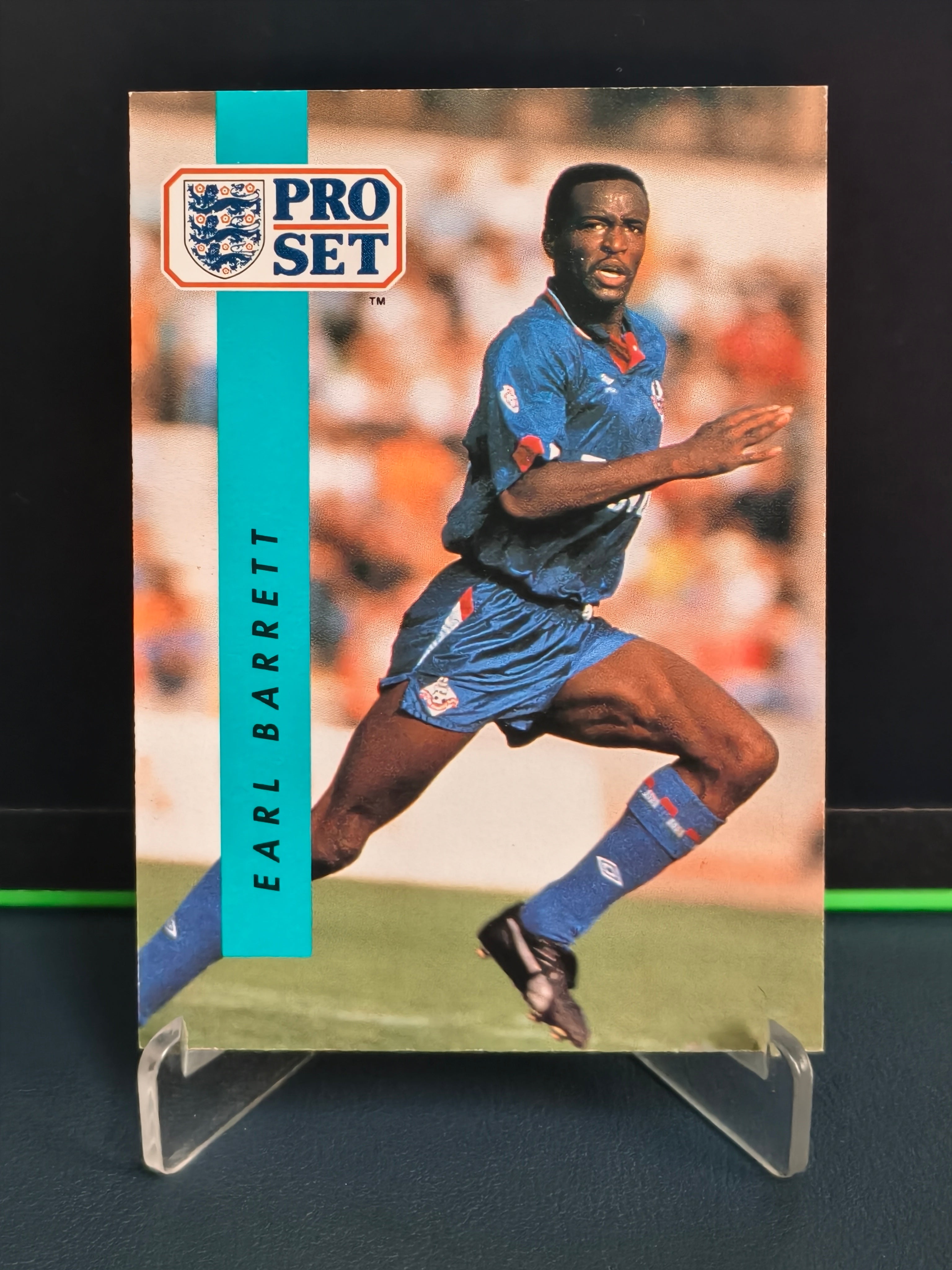 Earl Barrett - Base Card - Pro Set English Football 90-91
