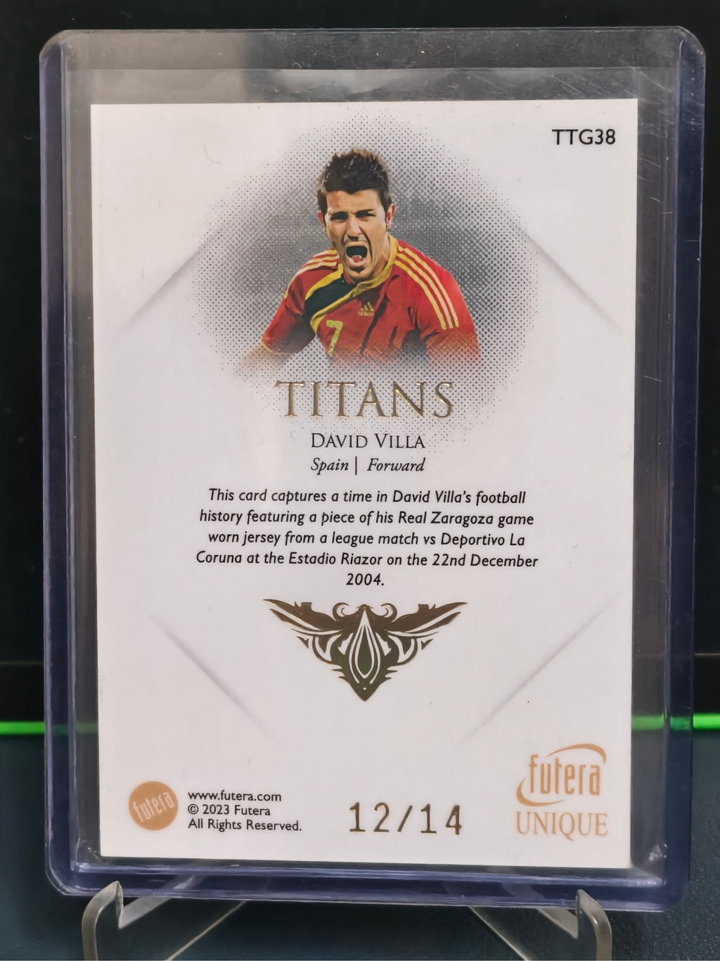 David Villa - 12/14 Gold Frame Memorabilia Card - Futera Unique 2023