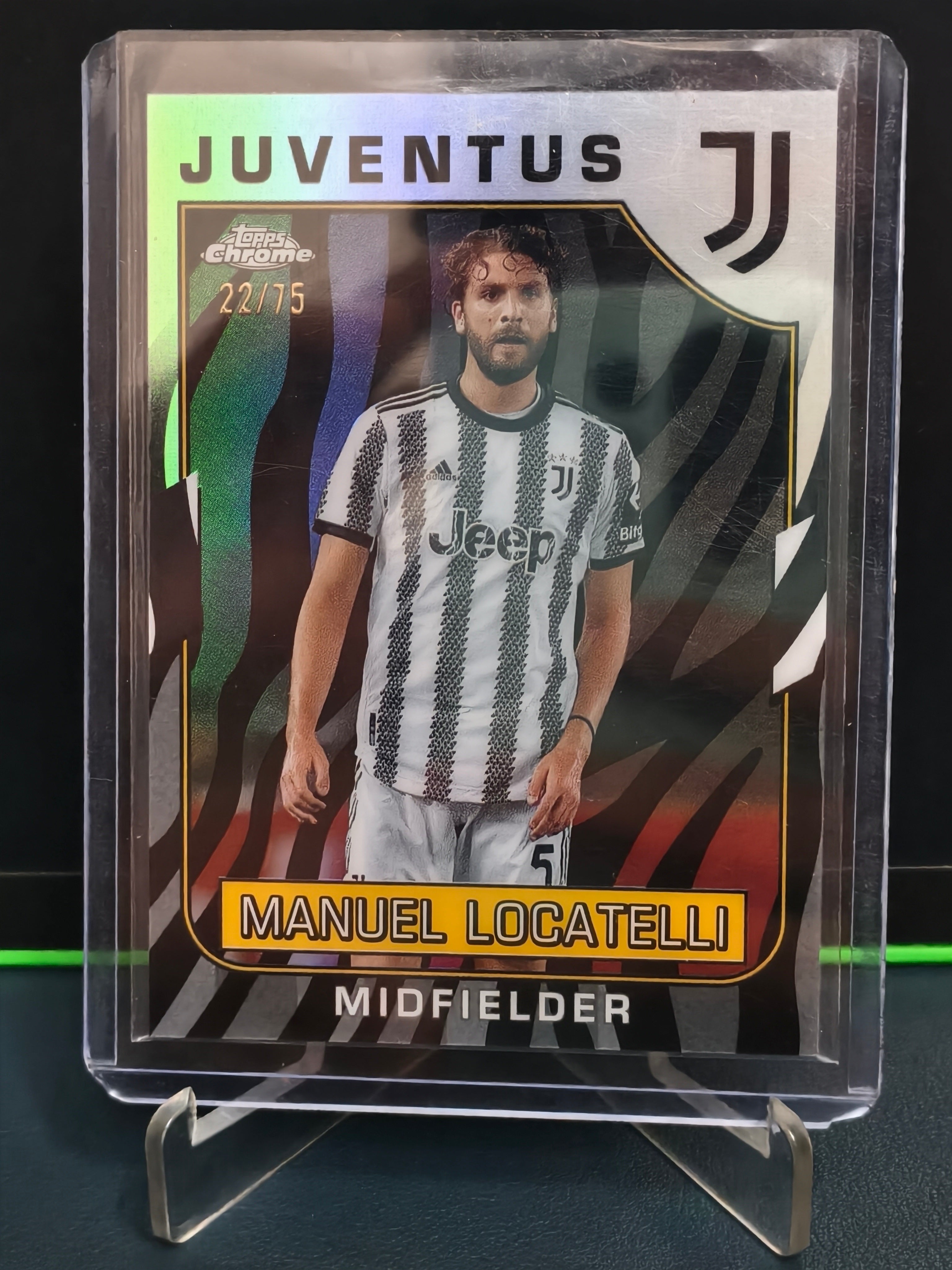 Manuel Locatelli - 22/75 Card - Topps Juventus Chrome 22-23