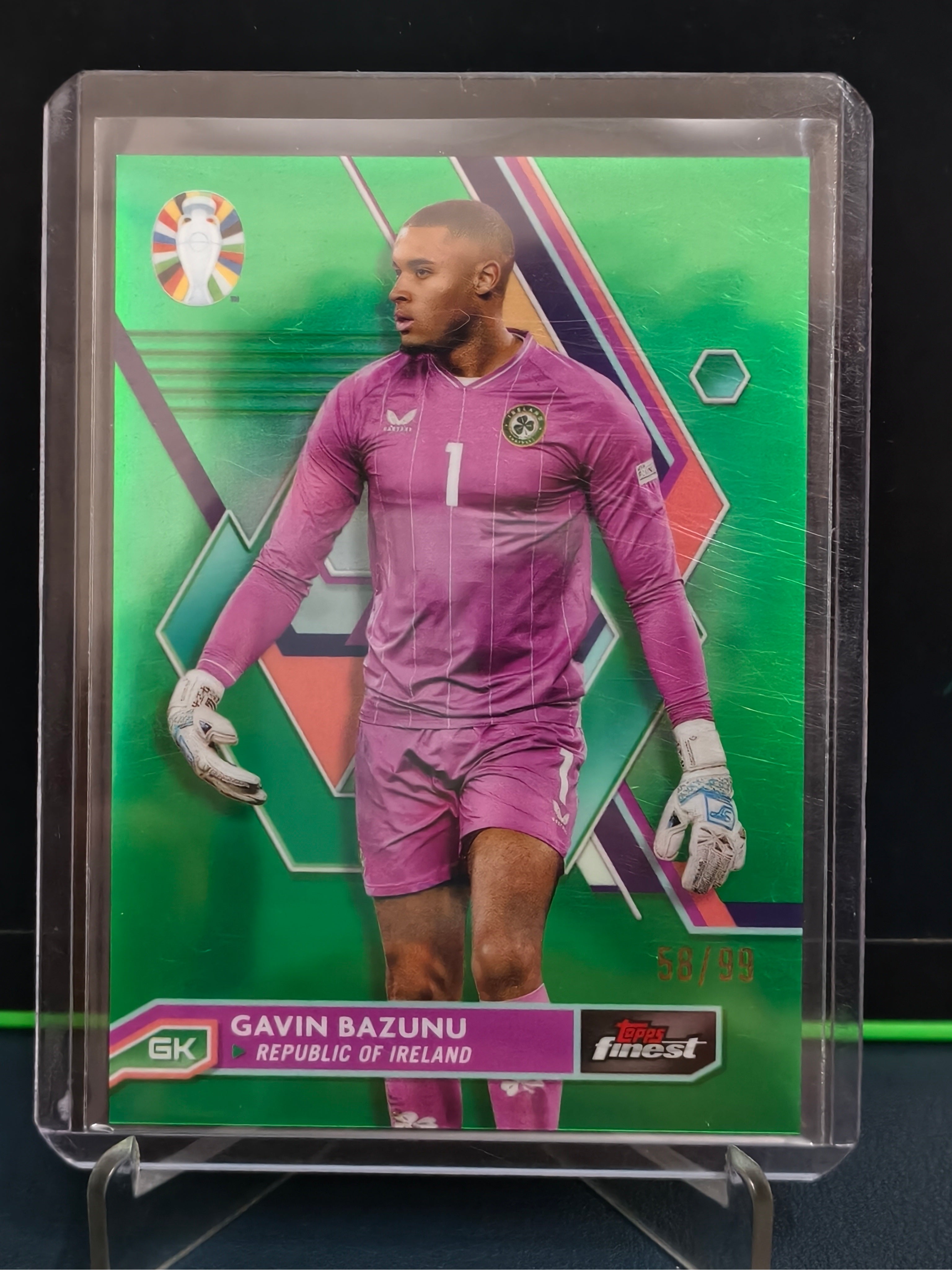 Gavin Bazunu - 58/99 Card - Topps Finest Road to UEFA Euro 2024
