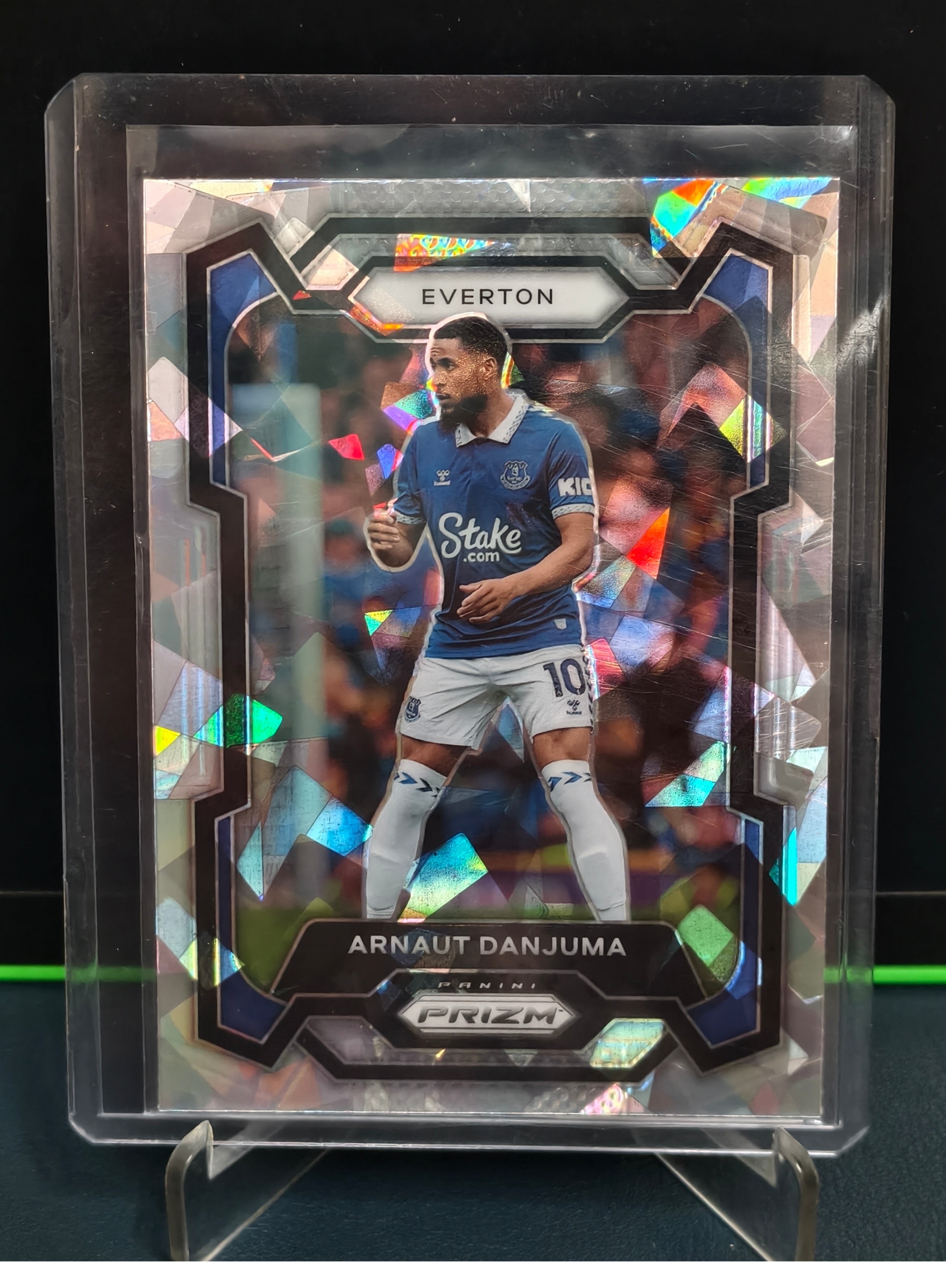 Arnaut Danjuma - Cracked Ice Card - Panini Prizm PL 23-24