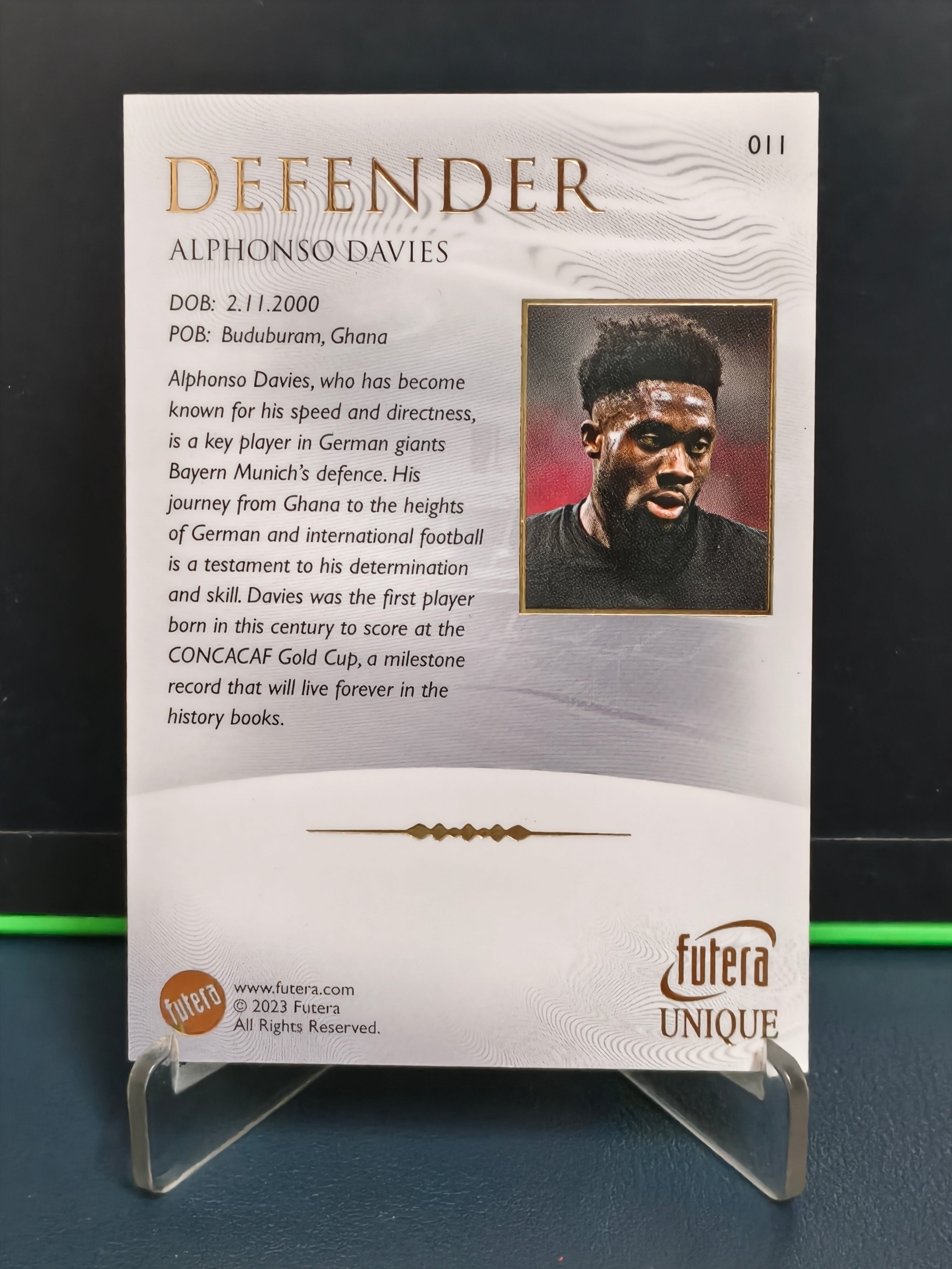 Alphonso Davies - Base Card - Futera Unique 2023