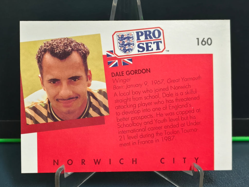 Dale Gordon - Base Card - Pro Set English Football 90-91