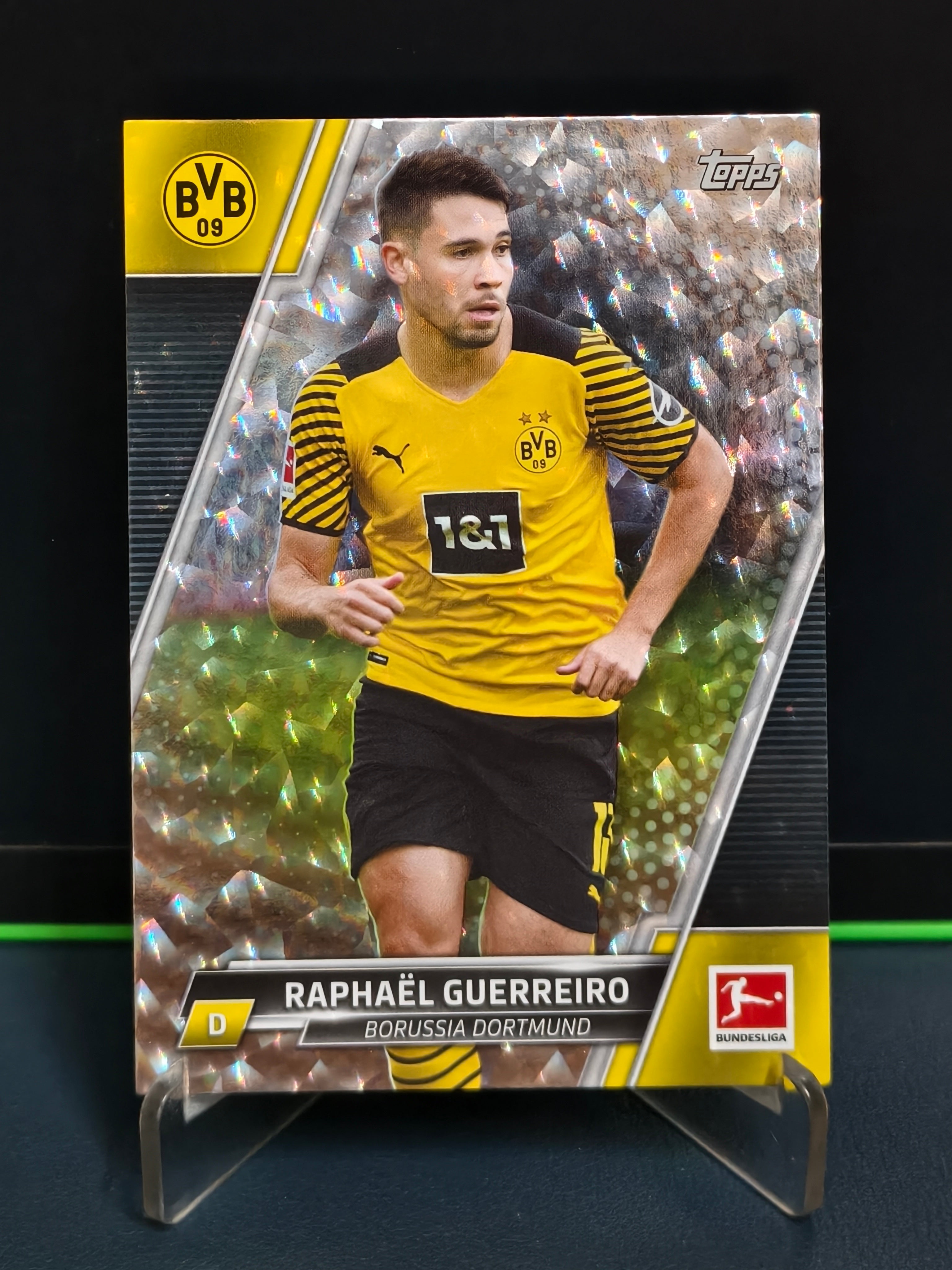 Raphaël Guerreiro - Sparkle Foil Card - Topps Bundesliga 21-22